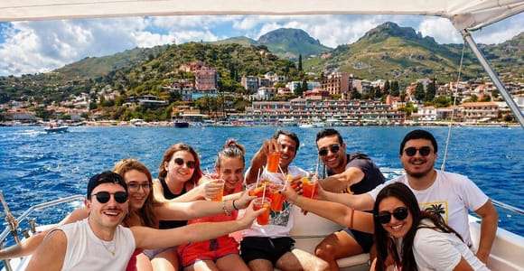 Giardini Naxos: Taormina e Isola Cruise Bella com aperitivo