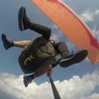 Tandemový paragliding nad jezerem Iseo s videem a fotkami