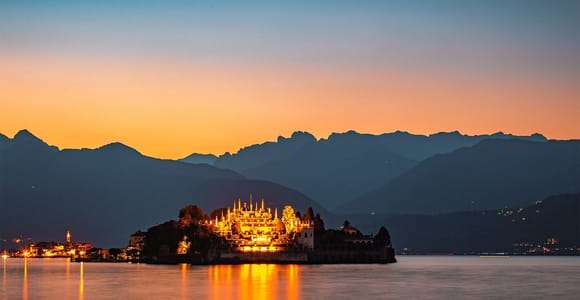 Kreuzfahrt zum Lago Maggiore, Stresa und den Borromäischen Inseln bei Sonnenuntergang