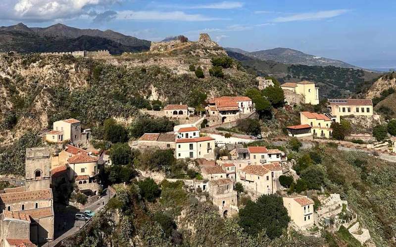 Savoca és Forza d'Agrò túra a messinai kikötőből