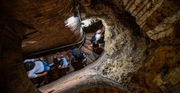 Montepulciano: Prohlídka historických sklepů s ochutnávkou vín
