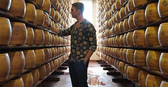 From Parma: Parmigiano and Parma Ham Guided Food Tour