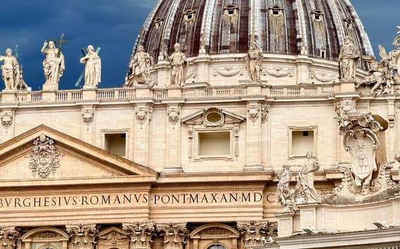 Vatican: Holy Door, St. Peter’s Basilica & Papal Tombs Tour