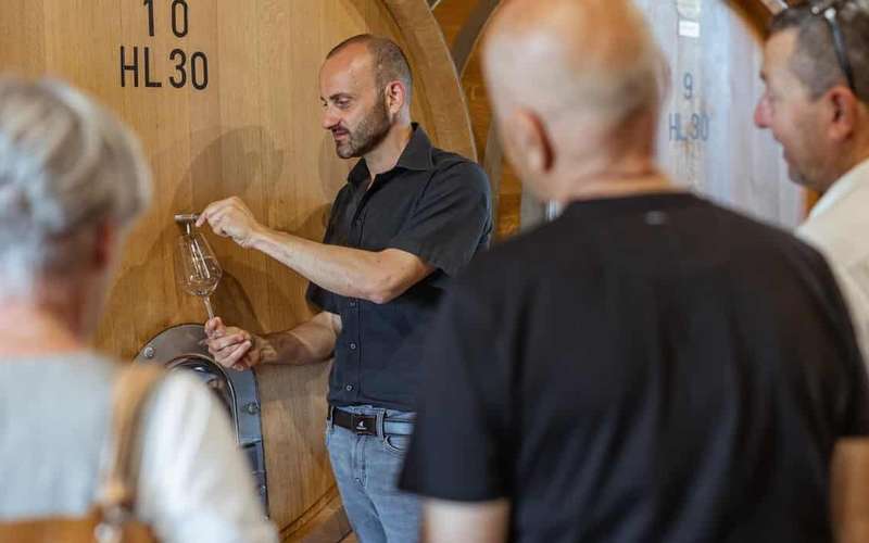 Brunello-borkóstoló egy történelmi pincében