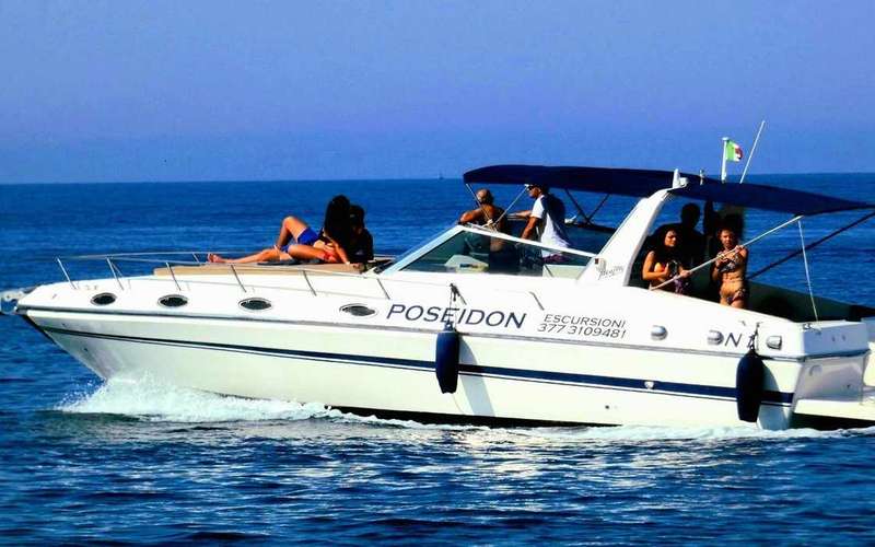Santa Maria di Leuca: boat tour, caves, swim stop and aperitifs.
