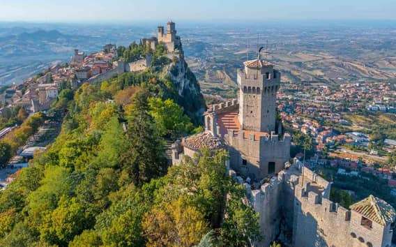 Visita guiada por San Marino y pase a 7 museos