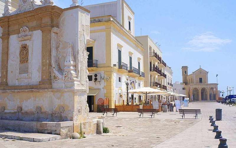 Gallipoli: zwiedzanie historycznego centrum pośród alejek i podziemnych tłoczni oliwy