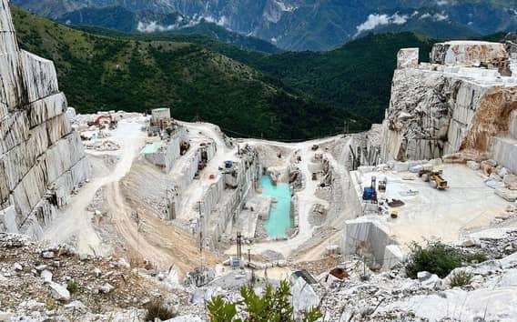 Marmorsteinbrüche Carrara: Jeeptour mit Lardo-Verkostung