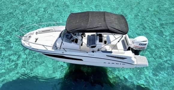 Polignano a Mare: 2 uur durende privécruise voor verkenning van zeegrotten