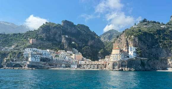 Von Neapel aus: Tagestour zur Amalfiküste mit Sorrent und Positano