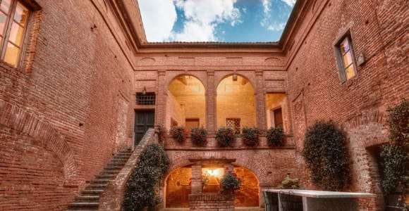 Montalcino ochutnávka Brunella a oběd na toskánském zámku