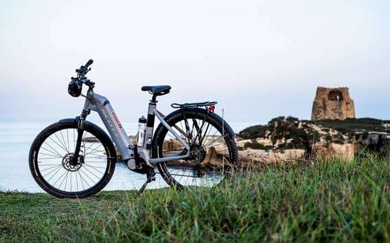 Grotta della Poesia, Torre dell'Orso a Sant'Andrea: Cyklistická prohlídka s vlastním průvodcem