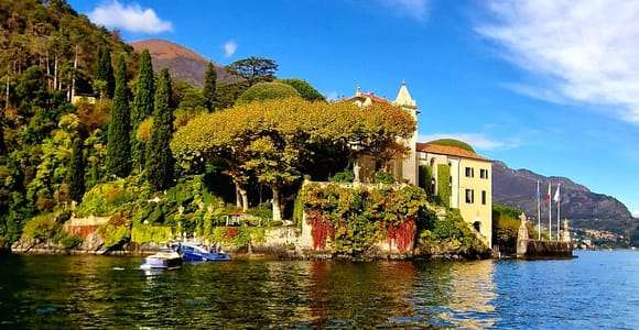 Como: Small-group Boat Tour on Lake Como with Aperitif