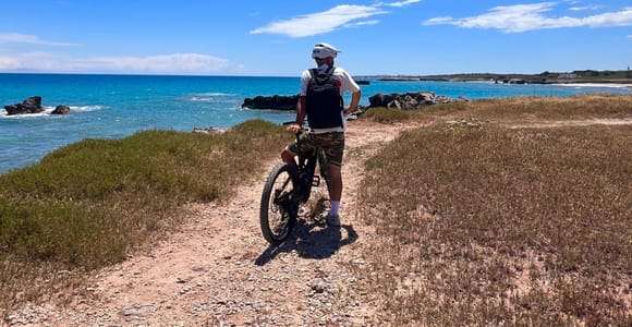 Salento: tour en bicicleta eléctrica por pueblos costeros y antiguas masías.