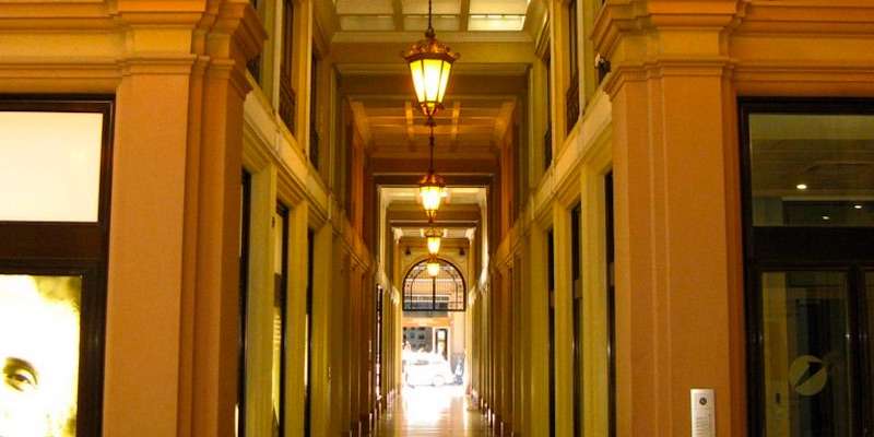 Palazzo Unicredit e Galleria Acquaderni